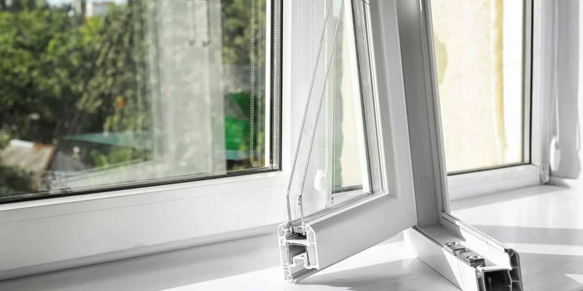 Fenêtre double vitrage PVC alu bois comparatif 2026